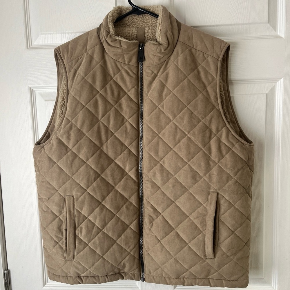Men’s Rainforest Micro Oxford Faux Shearling Lined Quilted Vest L Hazelnut